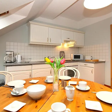 Appartementhaus Sanssouci 1 Möwennest Apartment Ostseebad Kühlungsborn